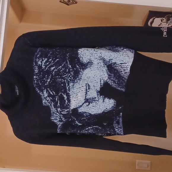 DOLLSKILL in collaboration with TWILIGHT BELLA/EDWARD FIRST KISS turtle neck 1x - Picture 15 of 16